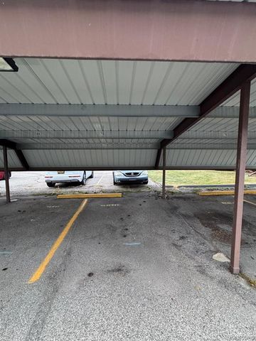 30212 Southfield Road 237, Southfield, MI 48076