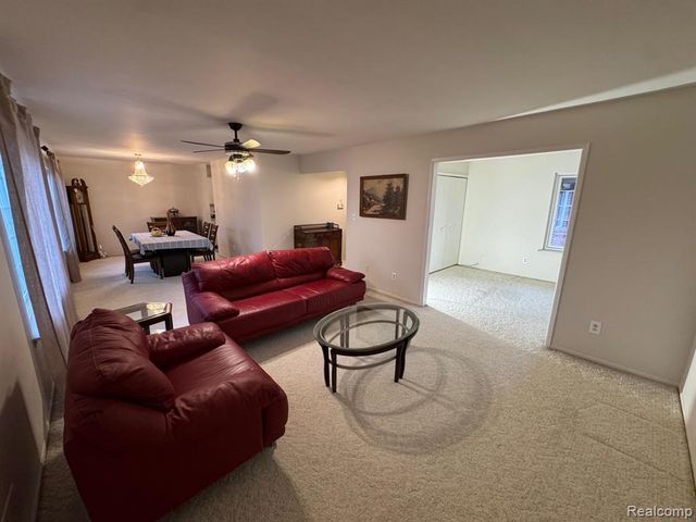 30212 Southfield Road 237, Southfield, MI 48076