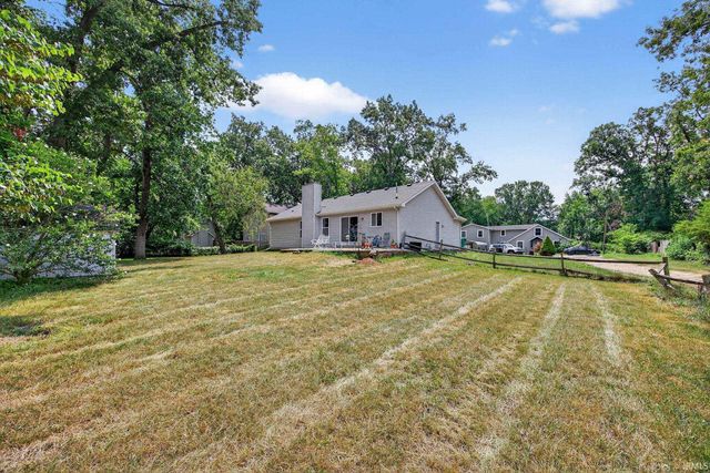 10449 Charles Street, Osceola, IN 46561