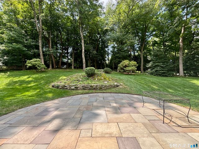 23 Pequot Trail, Westport, CT 06880