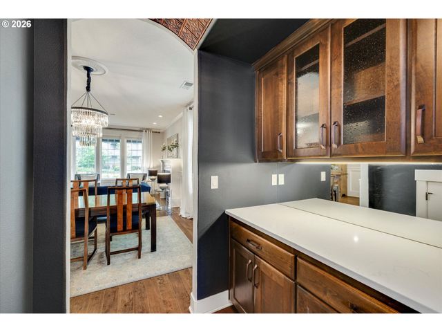 2059 Nw RAMSEY Dr, Portland, OR 97229