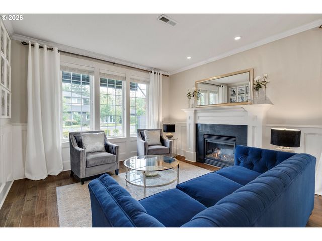 2059 Nw RAMSEY Dr, Portland, OR 97229