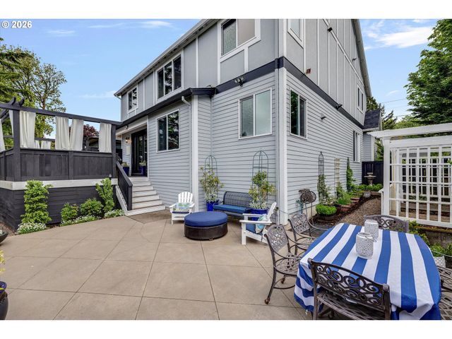 2059 Nw RAMSEY Dr, Portland, OR 97229