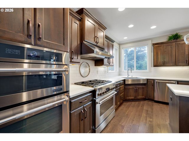 2059 Nw RAMSEY Dr, Portland, OR 97229