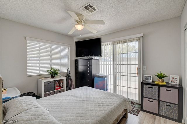 2128 Chertsey Drive D, Las Vegas, NV 89108