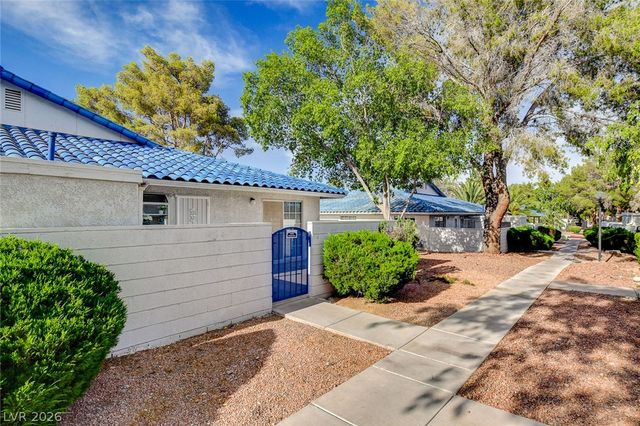 2128 Chertsey Drive D, Las Vegas, NV 89108