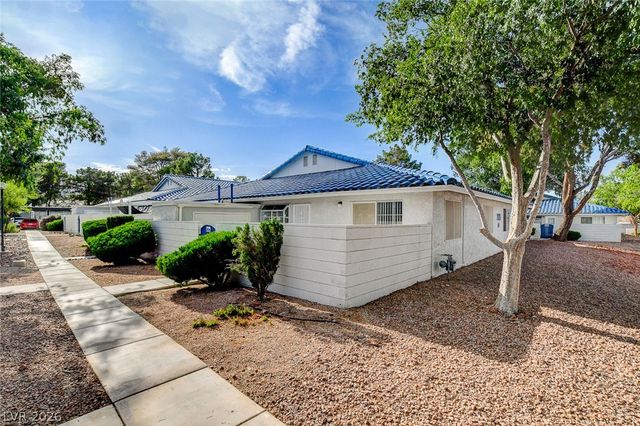 2128 Chertsey Drive D, Las Vegas, NV 89108