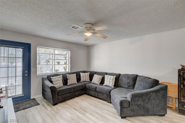 2128 Chertsey Drive D, Las Vegas, NV 89108