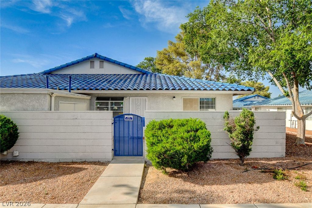 2128 Chertsey Drive D, Las Vegas, NV 89108