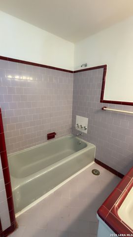 102 Cyril, San Antonio, TX 78218