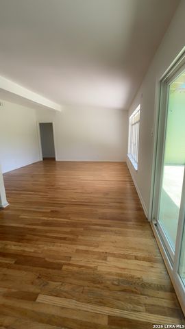 102 Cyril, San Antonio, TX 78218