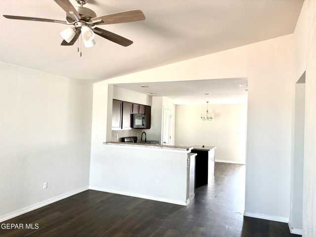 14576 Faxon Yucca Avenue, Horizon City, TX 79928