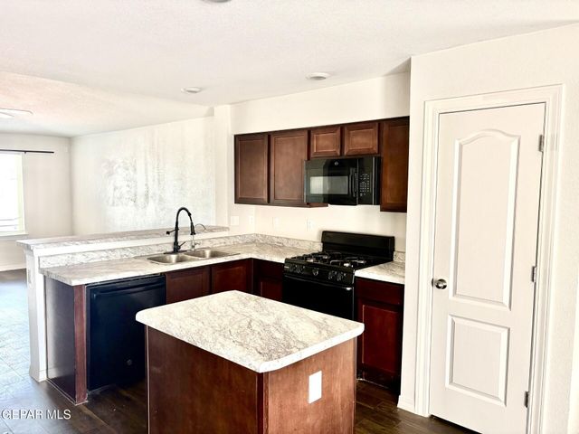 14576 Faxon Yucca Avenue, Horizon City, TX 79928