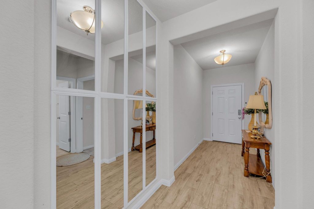 13008 Texana TRL, Manor, TX 78653