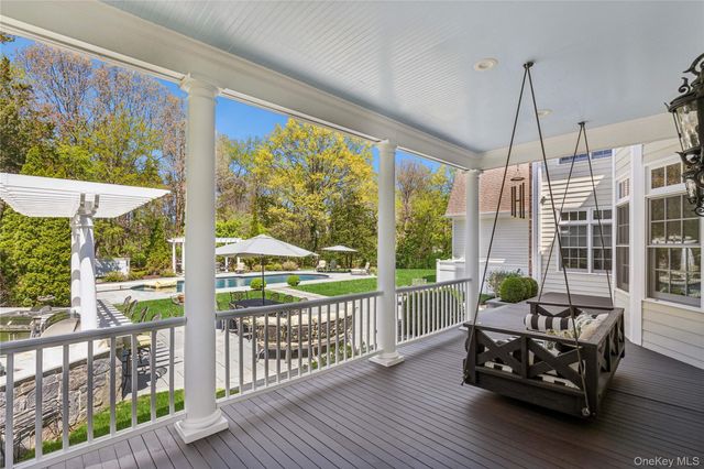 503 Cold Spring Road, Laurel Hollow, NY 11791