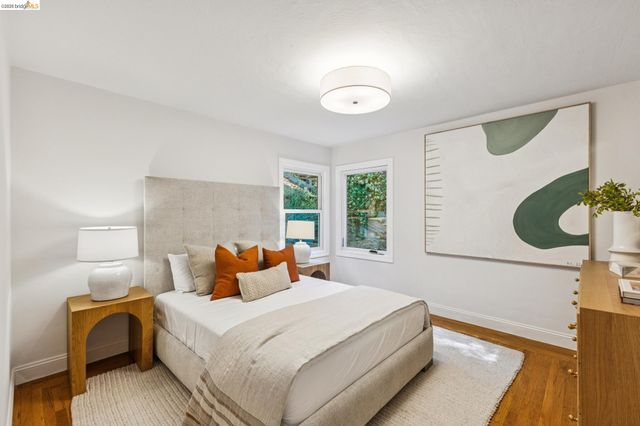 6465 Pinehaven Rd, Oakland, CA 94611