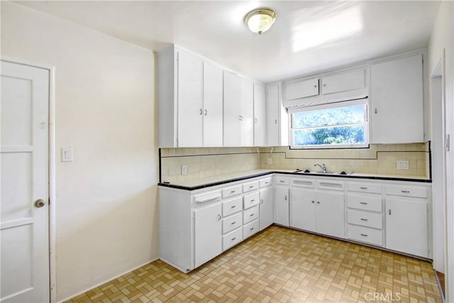 3879 Dykes, Riverside, CA 92503