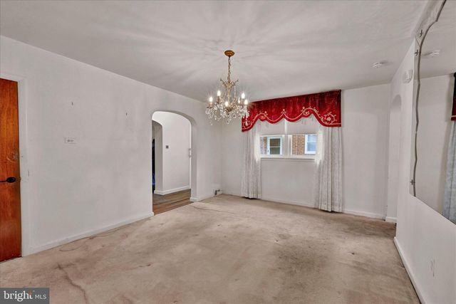 1826 FOX CHASE RD, Philadelphia, PA 19152