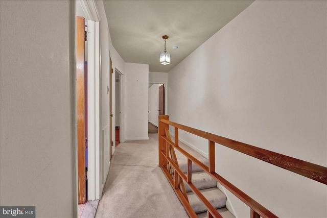 1826 FOX CHASE RD, Philadelphia, PA 19152