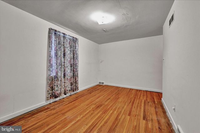 1826 FOX CHASE RD, Philadelphia, PA 19152