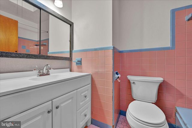 1826 FOX CHASE RD, Philadelphia, PA 19152