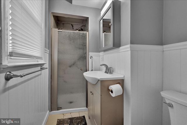 1826 FOX CHASE RD, Philadelphia, PA 19152