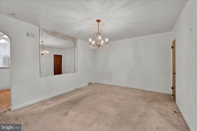 1826 FOX CHASE RD, Philadelphia, PA 19152