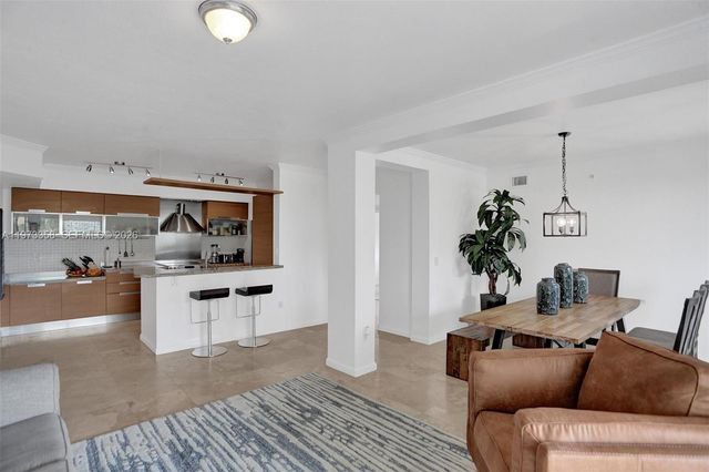 17100 N Bay Road 1501, Sunny Isles Beach, FL 33160