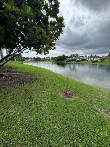 6742 SW 157th Ct, Miami, FL 33193