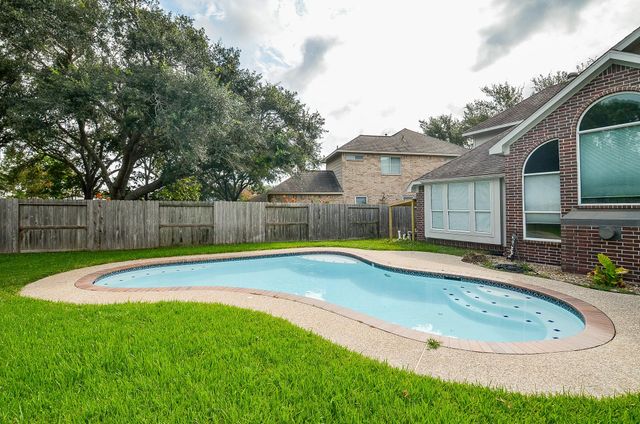 206 Wild Oak Run, Houston, TX 77094