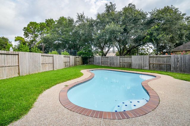 206 Wild Oak Run, Houston, TX 77094