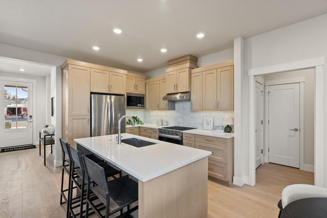 61248 NE Snow Owl Street, Bend, OR 97701
