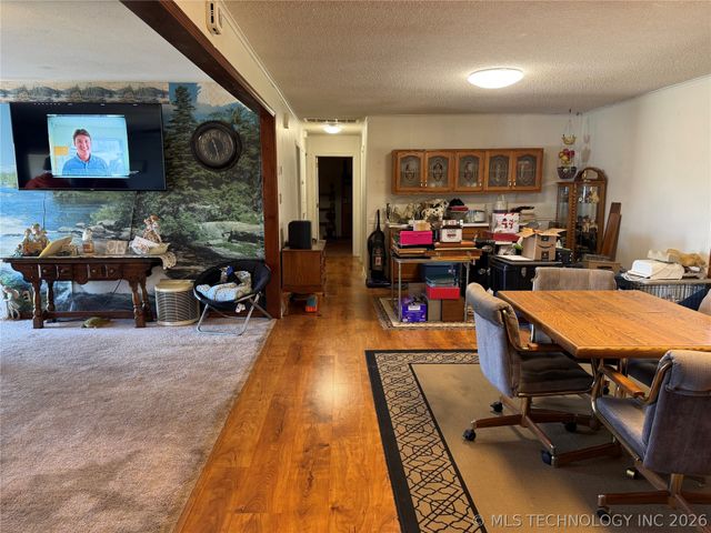 107 Cherokee Lane, Muskogee, OK 74403