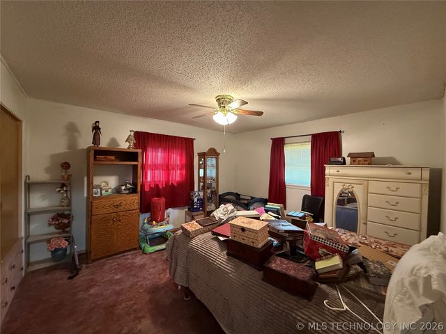 107 Cherokee Lane, Muskogee, OK 74403