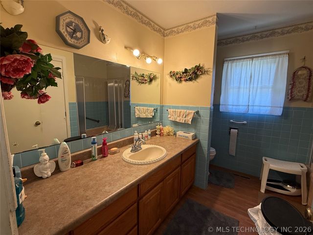 107 Cherokee Lane, Muskogee, OK 74403