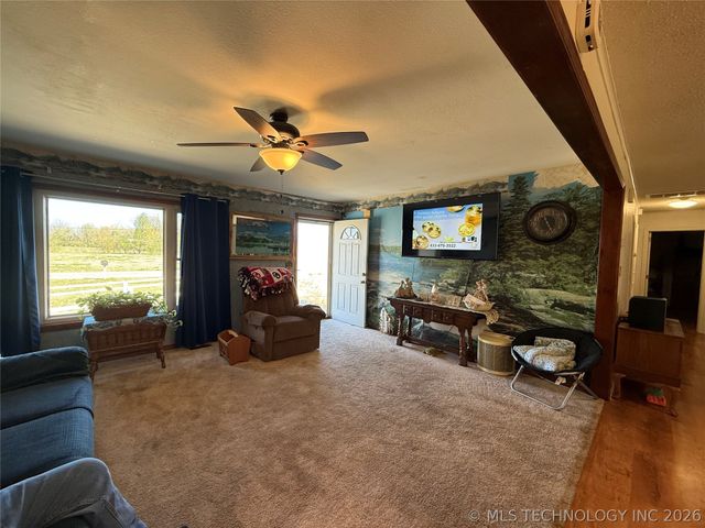 107 Cherokee Lane, Muskogee, OK 74403