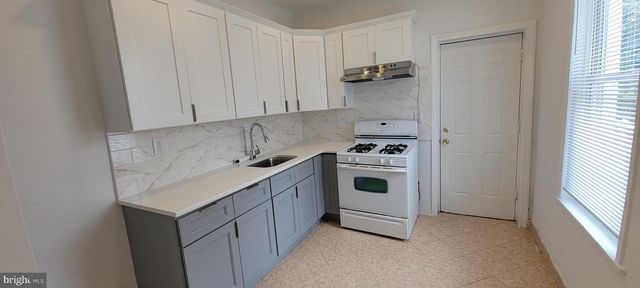 2302 E ALBERT ST, Philadelphia, PA 19125
