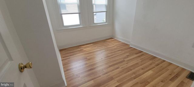 2302 E ALBERT ST, Philadelphia, PA 19125