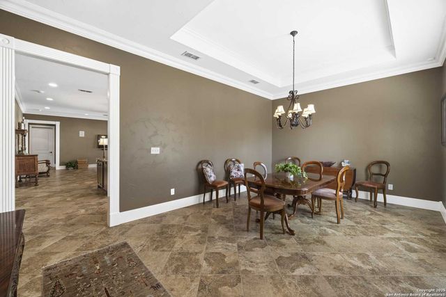 150 E St Andrews Loop, Kerrville, TX 78028