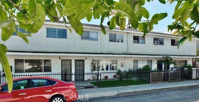 2408 E 17th Street, Long Beach, CA 90804