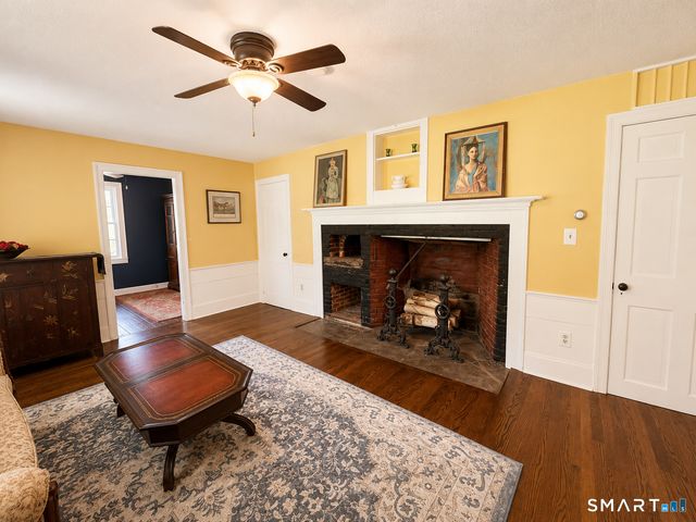 443 Amity Road, Bethany, CT 06524