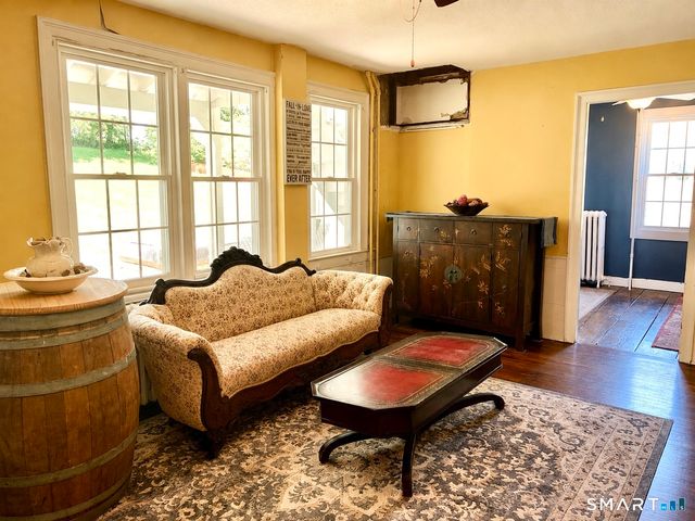 443 Amity Road, Bethany, CT 06524