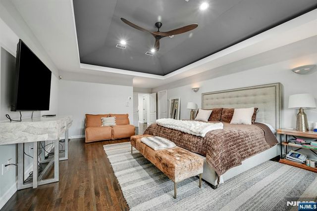 38 Geraldine Road, Englewood Cliffs, NJ 07632