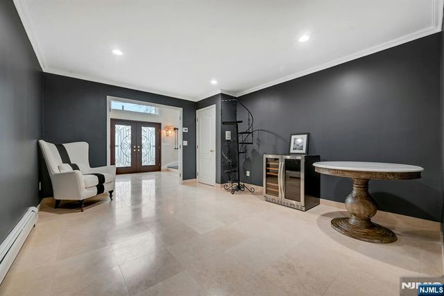 38 Geraldine Road, Englewood Cliffs, NJ 07632