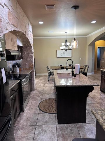 41 CANYON EAST Parkway, Canyon, TX 79015