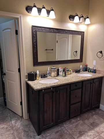 41 CANYON EAST Parkway, Canyon, TX 79015