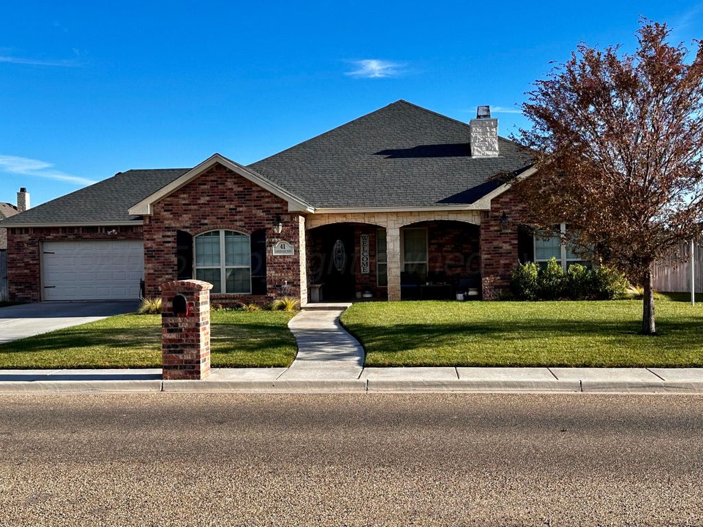 41 CANYON EAST Parkway, Canyon, TX 79015