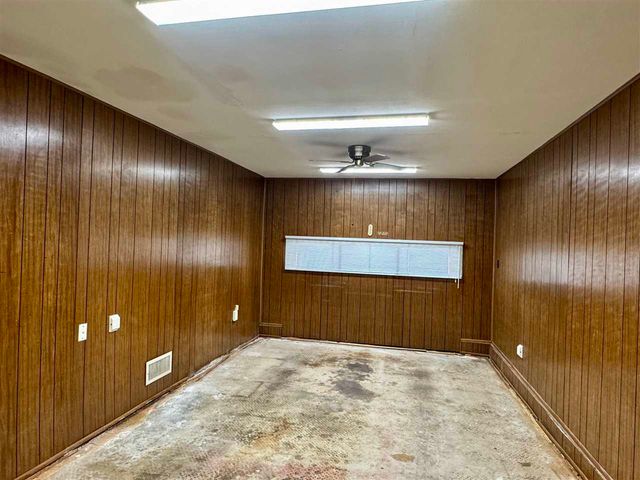 4523 SW Cherokee Ave, Lawton, OK 73505