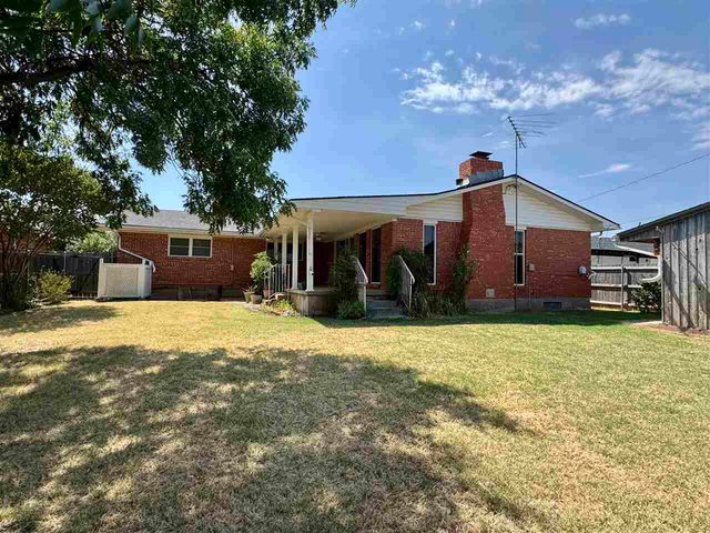4523 SW Cherokee Ave, Lawton, OK 73505