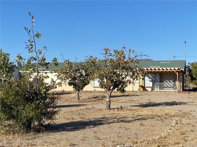 18013 Cholla Chuck Drive, Wikieup, AZ 85360